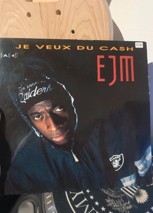 Vinyle maxi ejm je veux du cash 1990, staat: Heel goed, € 35,00, € 37,45 inclusief Kopersbescherming