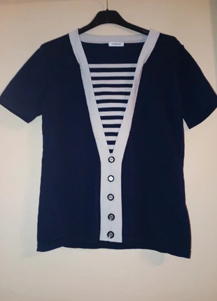 Sublime Pull Damart T. 38 Superbe état, marque: Damart, état: Très bon état, taille: M / 38 / 10, 9,00 €, 10,15 € Protection acheteurs incluse