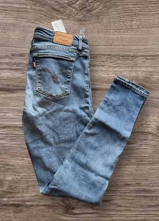 Jean taille basses 711 skinny levi’s premium, brand: Levi's, condition: Very good, size: M / 38 / 10, €39.90, €42.60 includes Buyer Protection Pro