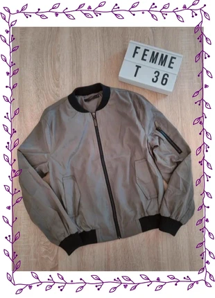 🍂 Veste aviateur taille 36 / S 🍂, merk: Independent, staat: Heel goed, maat: S / 36 / 8, € 15,00, € 16,45 inclusief Kopersbescherming