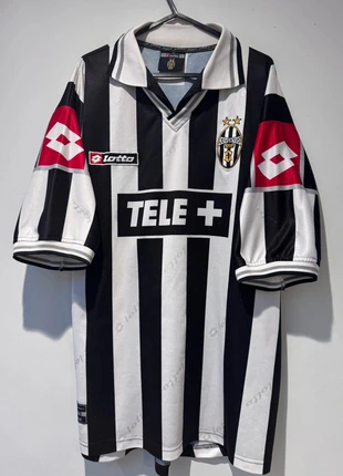 Vintage Juventus 2000/01 home football shirt, brand: Lotto, condition: Very good, size: XL, £119.00, £125.65 includes Buyer Protection