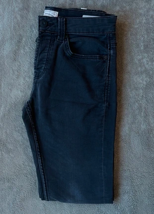 Pantalones vaqueros negros Only & Sons talla 29, brand: ONLY, condizioni: Ottime, taglia: M, €6.00, €7.00 include la Protezione acquisti