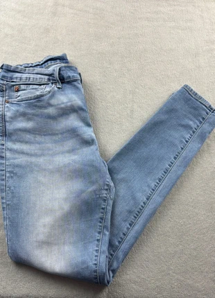 Jean levi’s w31 l32 FR40 coupe skinny femme bleu ciel vintage j22, brand: Levi's, condition: Very good, size: L / 40 / 12, €12.99, €14.34 includes Buyer Protection