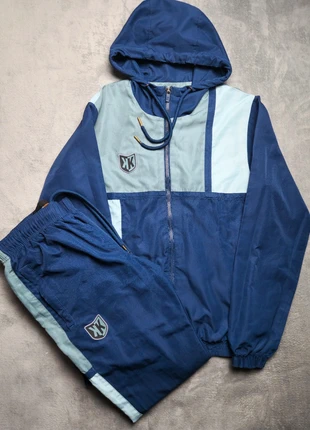 Ensemble tuta Completo Footkorner survetêment, merk: Footkorner, staat: Nieuw zonder prijskaartje, maat: XS, € 39,99, € 42,69 inclusief Kopersbescherming