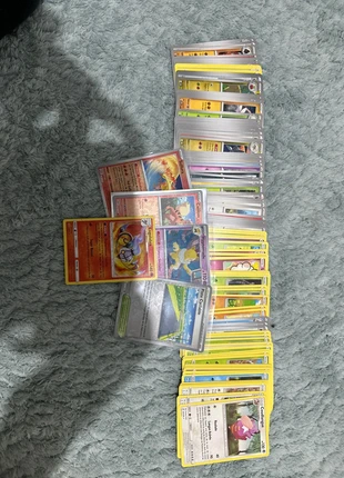 Lot 100 cartes Pokémon – idéal enfant / débutant – petit prix, brand: Pokémon, condizioni: Ottime, €6.00, €7.00 include la Protezione acquisti