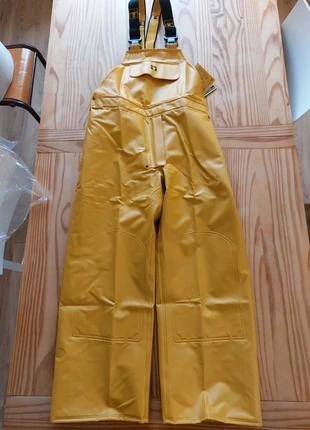 Cotte, salopette à bretelles, Ciré Jaune Guy
Cotten.Nylpêche Taille 1, S ., marque: Guy Cotten, état: Neuf avec étiquette, taille: S, 110,00 €, 116,20 € Protection acheteurs incluse