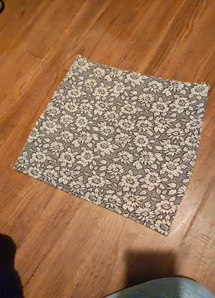 Mini jupe fleur 🤎, marque: New Look, état: Très bon état, taille: S / 36 / 8, 2,00 €, 2,80 € Protection acheteurs incluse