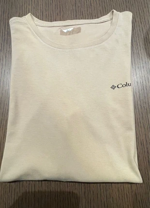 T-shirt Columbia, marque: Columbia, état: Bon état, taille: S, 5,00 €, 5,95 € Protection acheteurs incluse