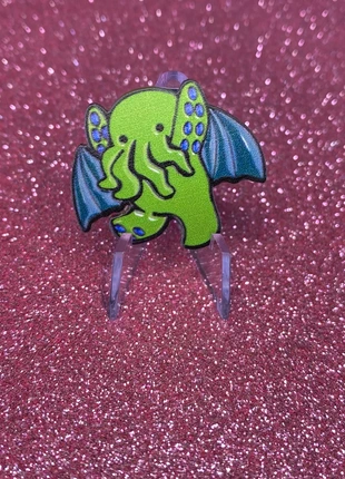 Pin’s Cthulhu • Darkness • Badge en acrylique, marque: Pins and Needles, état: Très bon état, 1,90 €, 2,70 € Protection acheteurs incluse