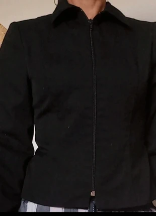 Chaqueta negra cremallera / Veste zippée noire / Black jacket / Schwarze Reißverschlussjacke, marca: Local, estado: Muy bueno, tamaño: S / 36 / 8, 6,00 €, 6,30 € Protección al comprador incluida