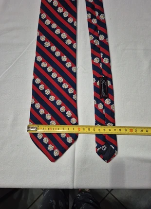 Cravate façonnable, très bon état 100% soie, brand: Façonnable, condition: Very good, €6.00, €7.00 includes Buyer Protection