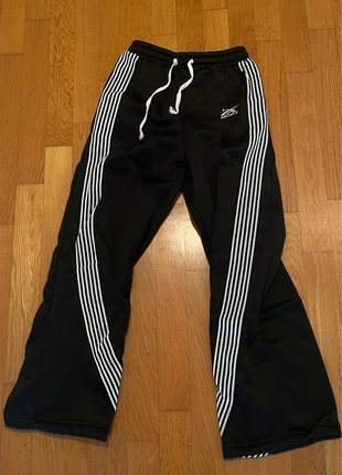 Dept. Archive Black white flared Y2K baggy joggers, marque: y2k, état: Neuf avec étiquette, taille: M, 21,00 €, 22,75 € Protection acheteurs incluse