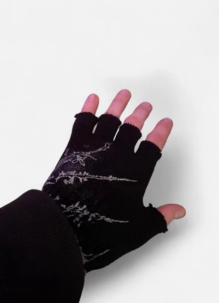 Cybersigilism finger gloves, brand: Me, condition: New without tags, size: One size, £6.80, £7.84 includes Buyer Protection