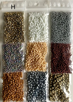 Basis kleuren rocailles kralen, état: Neuf sans étiquette, 2,50 €, 3,33 € Protection acheteurs incluse