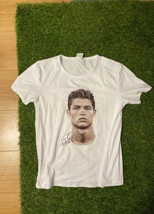 T shirt y2k Cr7, marque: CR7, état: Neuf avec étiquette, taille: M, 12,00 €, 13,30 € Protection acheteurs incluse
