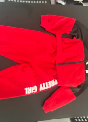 Ensemble de jogging 5 ans, brand: Shein, condizioni: Ottime, taglia: 5 anni / 110 cm, €5.00, €5.95 include la Protezione acquisti