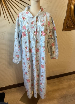 Chemise de nuit fleurie – Coton épais chaud et doux – convient à un 44FR, zustand: Sehr gut, größe: XXL / 44 / 16, 9,00 €, 10,15 € inklusive Vinted-Käuferschutz
