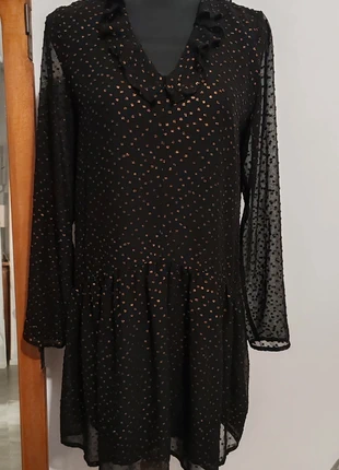 Robe noire et dorée fête soirée Karl Marc john taille 36/S neuve, marke: Karl Marc John, zustand: Neu, größe: S / 36 / 8, 8,00 €, 9,10 € inklusive Vinted-Käuferschutz