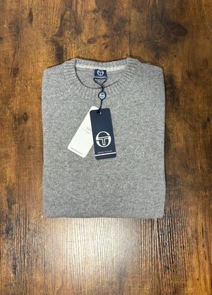 Magnifique pull d’hiver Sergio Tacchini authentique, neuf, gris clair - M, brand: Sergio Tacchini, condition: New with tags, size: M, €49.00, €52.15 includes Buyer Protection Pro