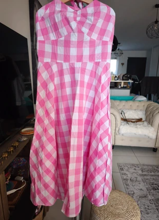 Robe vintage (Barbie), merk: Je ne sais quoi, staat: Heel goed, maat: Universele maat, € 5,00, € 5,95 inclusief Kopersbescherming