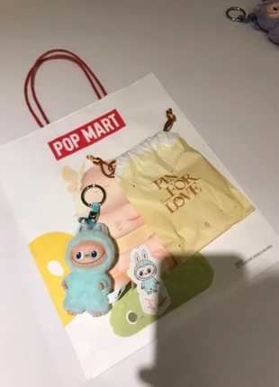 labubu Pin for love I (Pop Mart Original), merk: POPMART, staat: Nieuw met prijskaartje, maat: Universeel, € 15,00, € 16,45 inclusief Kopersbescherming