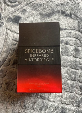 Viktor & Rolf Spicebomb Infrared EDT 90ml, brand: Viktor & Rolf, condition: New with tags, £35.99, £38.49 includes Buyer Protection