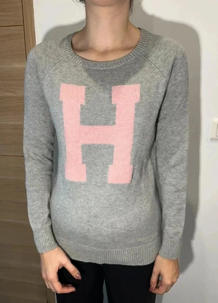 Pull Tommy Hilfiger gris et rose - Taille M - Femme, marque: Tommy Hilfiger, état: Très bon état, taille: M / 38 / 10, 18,00 €, 19,60 € Protection acheteurs incluse
