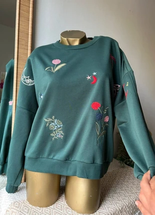 Superbe sweat vert brodé – The Corner – Taille unique, marque: Corner, état: Très bon état, taille: Taille unique, 19,00 €, 20,65 € Protection acheteurs incluse