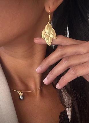 Boucles d‘oreilles pendantes Model feuille argent 925 poinçonné fini à l‘or, état: Très bon état, 17,00 €, 18,55 € Protection acheteurs incluse