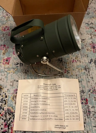 Varta Bundeswehr Taschenlampe, brand: VARTA, condizioni: Nuovo con cartellino, €19.99, €21.69 include la Protezione acquisti