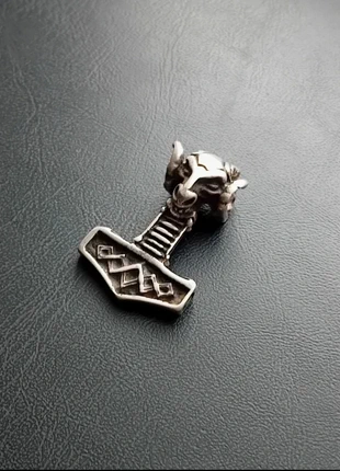 Silver sterling 925 Mjolnir Thor's Hammer pendant, brand: Viking, condizioni: Ottime, €25.00, €26.95 include la Protezione acquisti