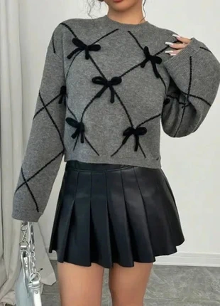 Pull gris nœuds noirs femme M, sweat maille knit, pull mignon cute girly, style Y2K vintage, marque: Vintage, état: Très bon état, taille: M / 38 / 10, 40,00 €, 42,70 € Protection acheteurs (Pro) incluse