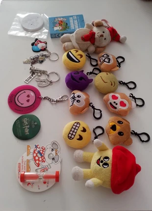 Lot de porte clé très bon état, brand: sans marque, condizioni: Ottime, €8.00, €9.10 include la Protezione acquisti