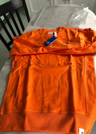 Pull Adidas, marque: adidas, état: Neuf avec étiquette, taille: M, 12,00 €, 13,30 € Protection acheteurs incluse