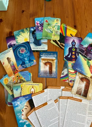 Oracle de la médiumnité par John Holland et Lauren Rainbow, état: Très bon état, 12,00 €, 13,30 € Protection acheteurs incluse