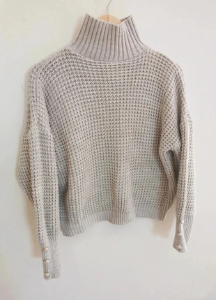 Pull beige à col montant avec boutons dorés chic – Maille gaufrée - Taille unique, marke: Made In Italy, zustand: Sehr gut, größe: Einheitsgröße, 8,00 €, 9,10 € inklusive Vinted-Käuferschutz
