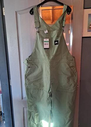 Combinaison/salopette nike sb skate ( unisexes), merk: Nike SB, staat: Nieuw met prijskaartje, maat: XL / 42 / 14, € 50,00, € 53,20 inclusief Kopersbescherming