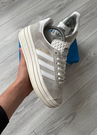 Adidas Gazelle Bold Gris / Grey Taille 41 1/3 FR | 9 US | 7 1/2, marke: adidas, zustand: Sehr gut, größe: 41, 64,90 €, 68,85 € inklusive Vinted-Käuferschutz