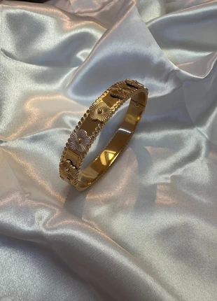 Jonc doré gravé fleurs – acier inoxydable, brand: Myrha jewelry, condizioni: Nuovo senza cartellino, €12.50, €13.83 include la Protezione acquisti Pro