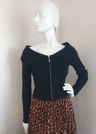 Gilet zippé en maille côtelée avec col à épaules dénudées Noir, marke: Bershka, zustand: Gut, größe: M / 38 / 10, 6,00 €, 7,00 € inklusive Vinted-Käuferschutz