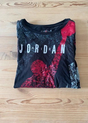 Air Jordan Noir Rouge Blanc - Taille 13-15 ans - Très bon état, brand: Jordan, condition: Very good, size: 13 years / 158 cm, €5.00, €5.95 includes Buyer Protection