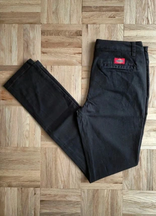 Pantalon chino noir Dickies femme taille 7/28, marque: Dickies, état: Très bon état, taille: S / 36 / 8, 12,00 €, 13,30 € Protection acheteurs incluse