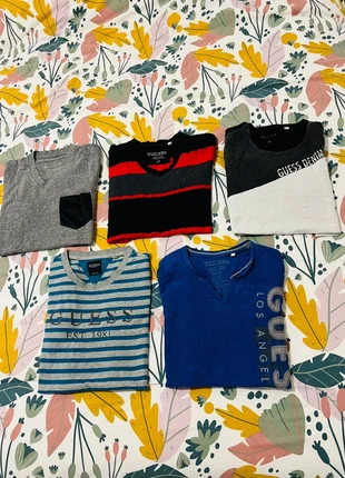 Lot de 5 T-shirts Guess homme – Bon état, brand: GUESS, condition: Good, size: S, €25.00, €26.95 includes Buyer Protection