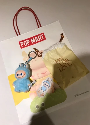 labubu Pin for love k (Pop Mart Original), merk: POPMART, staat: Nieuw met prijskaartje, maat: Universeel, € 15,00, € 16,45 inclusief Kopersbescherming
