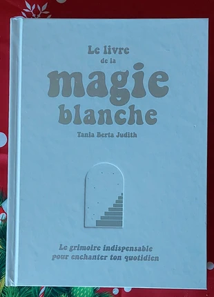 Livre de la magie blanche, condition: New, €10.00, €11.20 includes Buyer Protection
