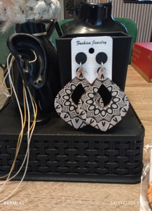 Boucles d'oreilles, marca: Noir, estado: Muito bom, €2.00, €2.80 inclui Proteção do Comprador