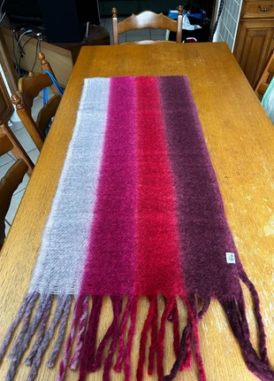 Sciarpona Invernale Stradivarius, marque: Stradivarius, état: Neuf sans étiquette, 10,00 €, 11,20 € Protection acheteurs incluse