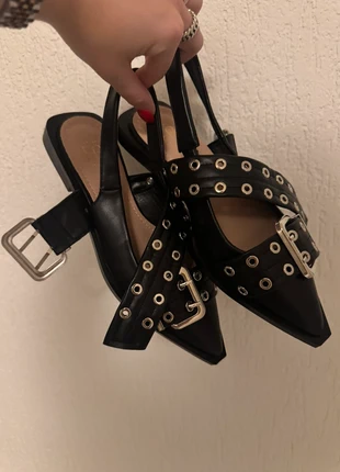 Nieuwe slingbacks- één keer gedragen, condizioni: Nuovo senza cartellino, taglia: 37, €17.00, €18.55 include la Protezione acquisti