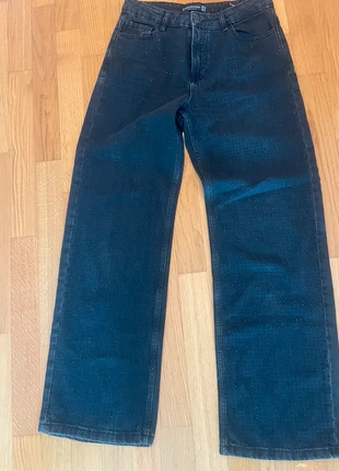 Stradivarius rhinestone straight fit jeans, marke: Stradivarius, zustand: Gut, größe: L / 40 / 12, 10,00 €, 11,20 € inklusive Vinted-Käuferschutz
