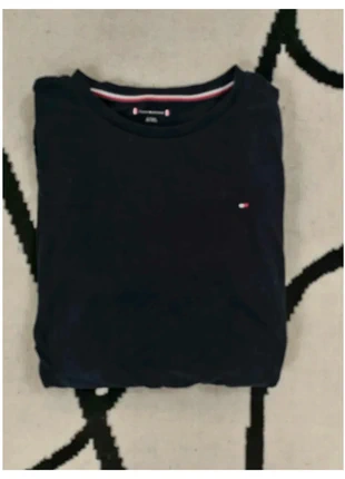 Pull Tommy Hilfiger Col rond Taille M bleu marine Femme Women PULL418, merk: Tommy Hilfiger, staat: Heel goed, maat: M / 38 / 10, € 14,99, € 16,44 inclusief Kopersbescherming Pro